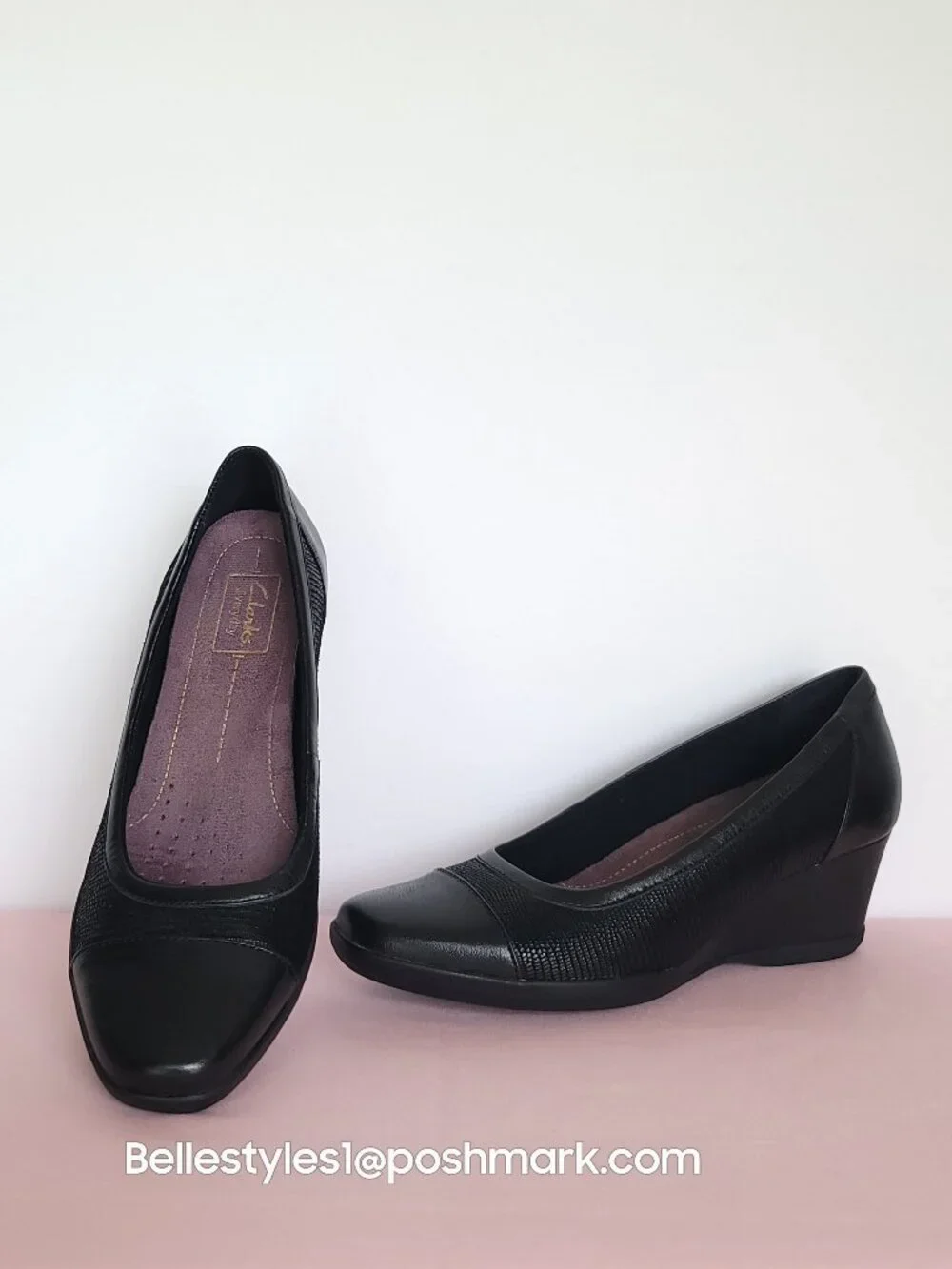 CLARKS Artisan Neala Moon Slip-On Wedge Pumps- Black color- Women's Size 9M⭐